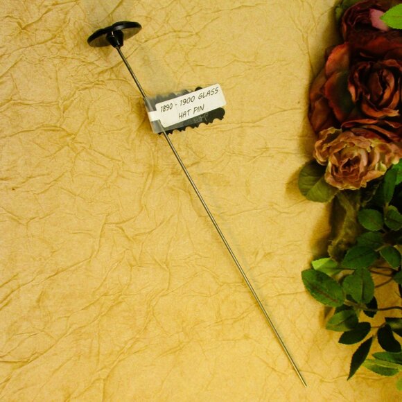 VICTORIAN Hat Pin ~ ANTIQUE Detailed French Jet Steel Hat Pin ~ 1890s Hat Pin - Picture 2 of 10